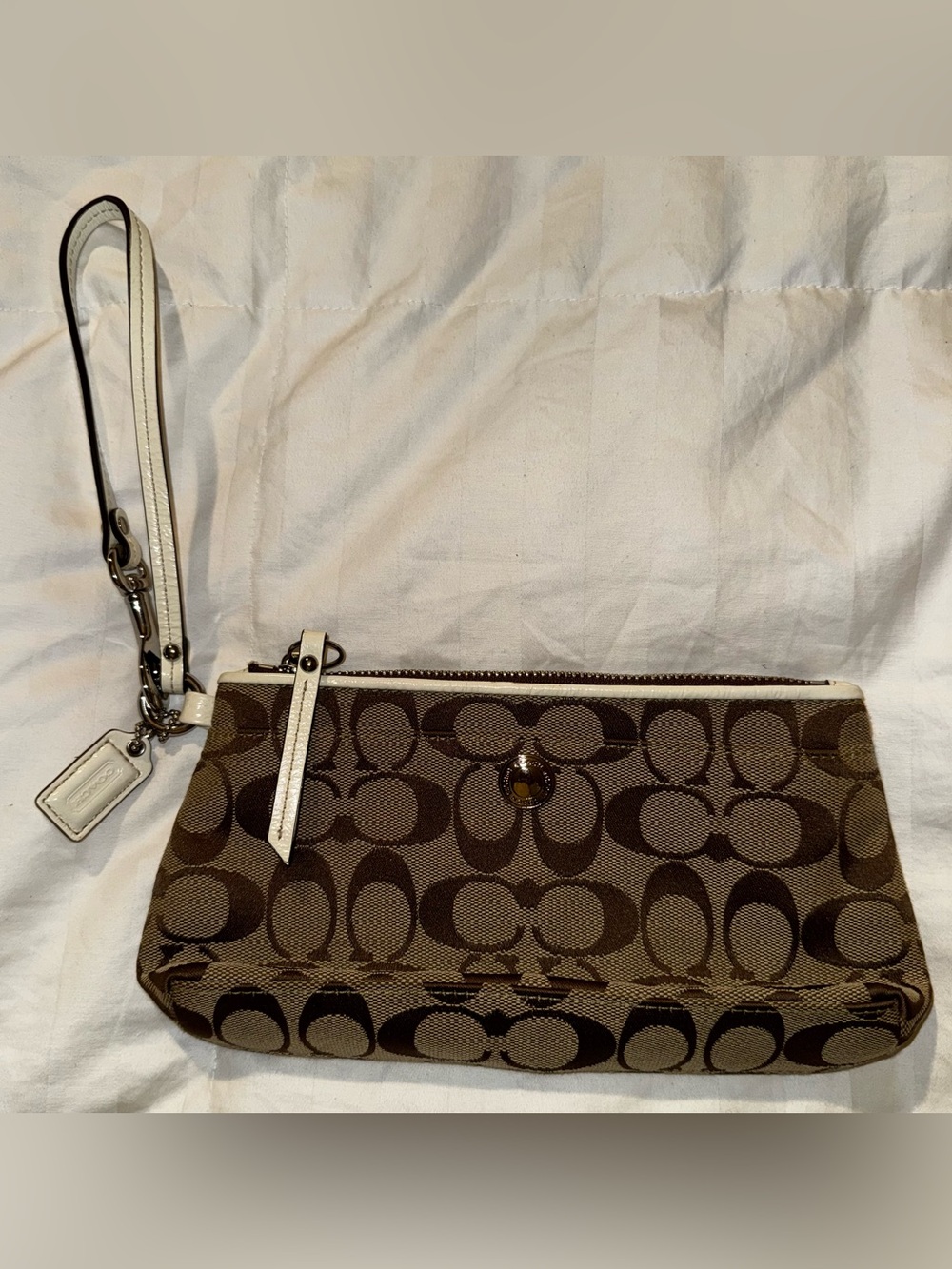 Coach Signature Canvas Jacquard Wristlet EUC